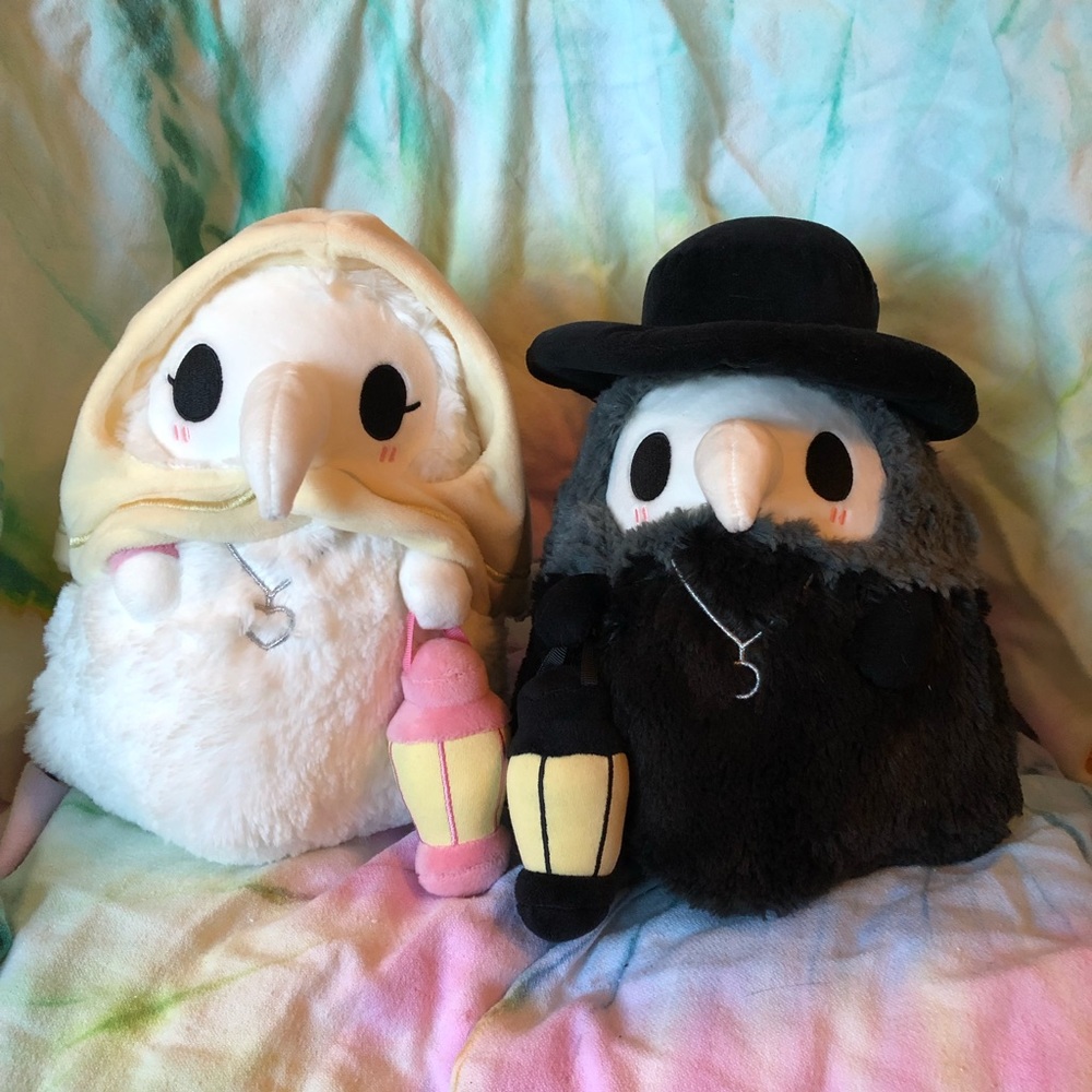 SET Squishable Mini Plague Doctor and Plague Nurse *Glow in the dark*